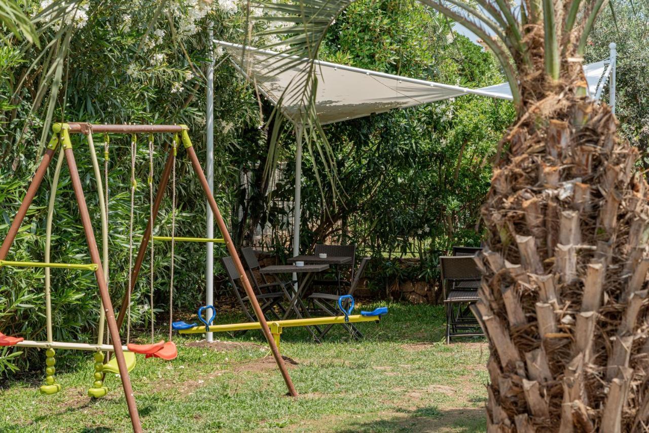 סאן תאודורו Rooms Tavolara מראה חיצוני תמונה